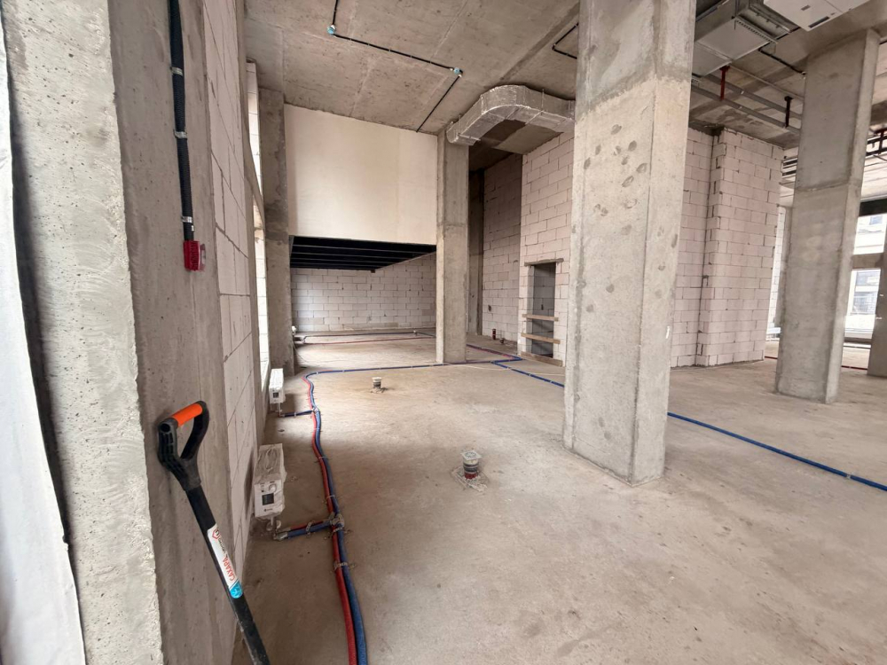 Продается торговое помещение, 396 м² по адресу: г Москва, ЖК Шагал, очередь 2 к 3.