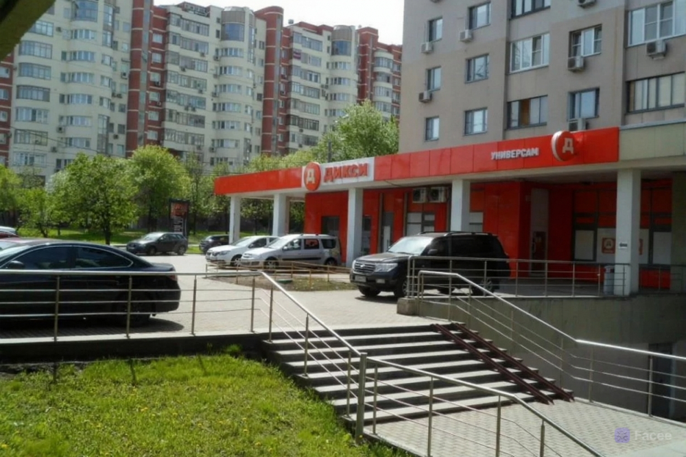 Сдается торговое помещение, 378,7 м² по адресу: г Москва, ул Академика Пилюгина, д 4.